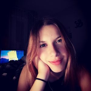 Meet your Posher, Esther